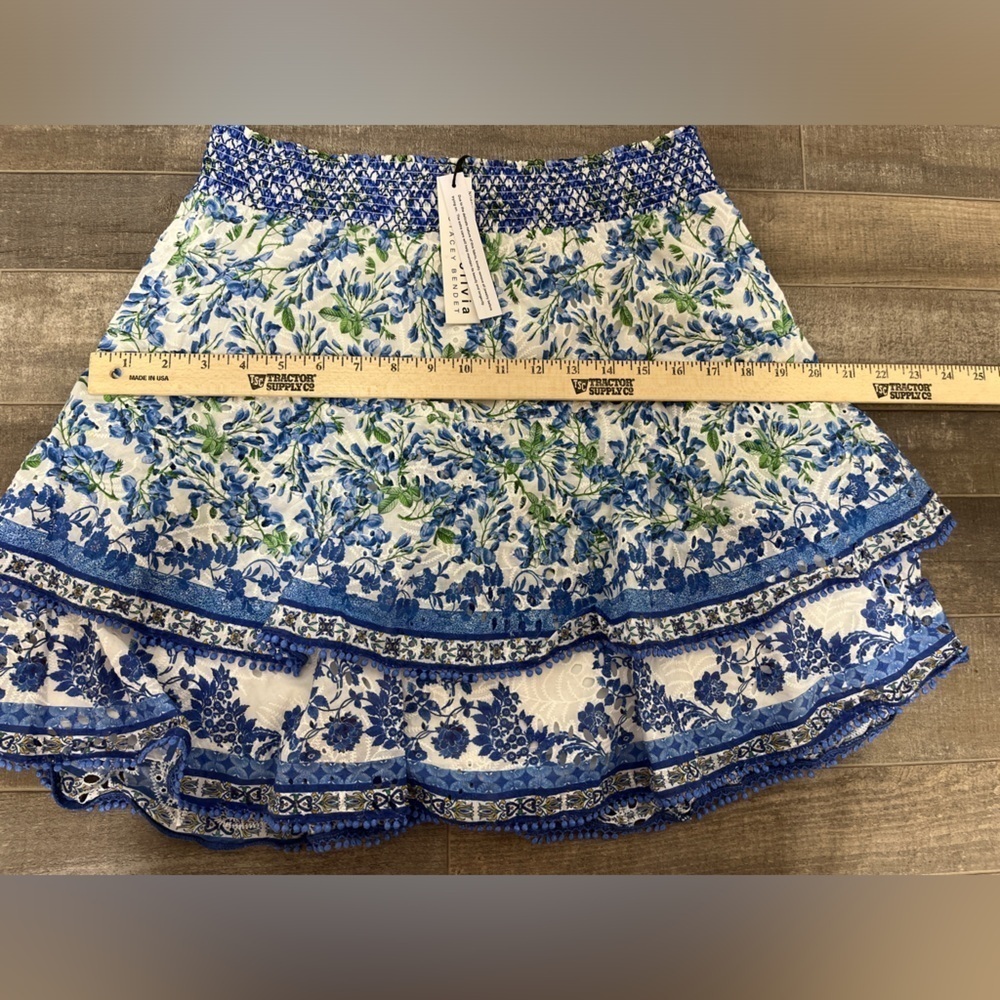 NEW Alice + Olivia Crawford Smocked Mini Skirt - Picture 10 of 15